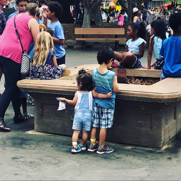 Meet your Posher, Rachel - Picture 2 of 2